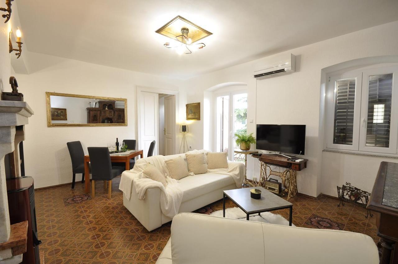 Bakita Apartment Rijeka Exterior photo
